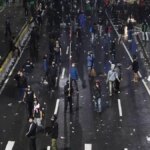 Demonstran-Mahasiswa-Bentrok-dengan-Polisi-di-Semanggi_20250830_091026