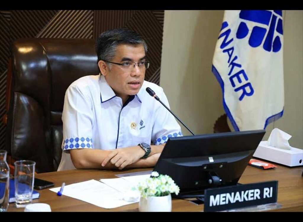 Menaker-Yassierli-3097838021
