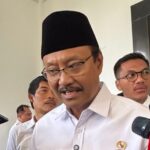 Menteri-Sosial-Saifullah-Yusuf-Digitalisasi-Bansos-696x464