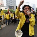mahasiswa-demo-kebijakan-pemerintah-1781254999967_169-321x179