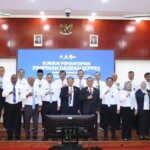 Bupati-Muaro-Jambi-Bambang-Bayu-Suseno-BBS-menjadi-satu-dari-25-kepala-daerah-di-Indonesia