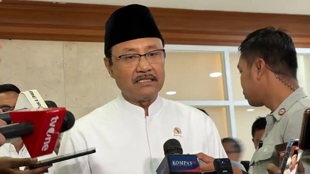 Sekretaris-Jenderal-PBNU-Saifullah-Yusuf-Gus-Ipul-di-Kompleks-Parlemen