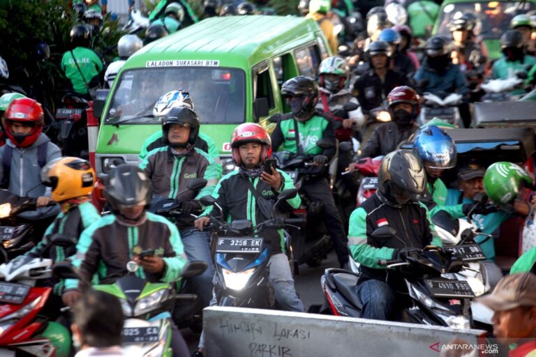 Tarif-Ojek-Online-260319-ysw-5