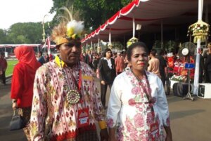 masyarakat-perwakilan-dari-biak-papua-menghadiri-perayaan-hut-ri-_170817084240-795