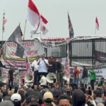 Andre-Rosiade-saat-memberikan-penjelasan-terkait-hasil-audiensi-RUU-Perampasan-Aset