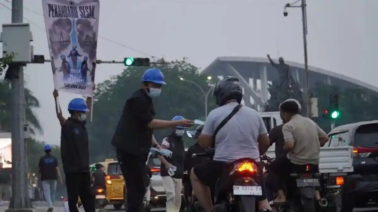 Kabut-asap-karhutla-kembali-melanda-Riau