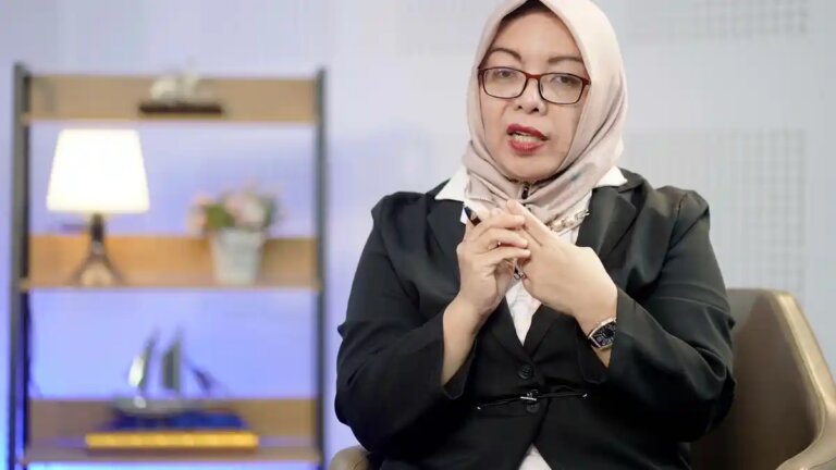 Diskusi-bersama-Prita-Laura-dan-Prof-Telisa-Falianty_20250228_211723