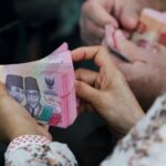 tinggalkan-dolar-as-indonesiasingapura-sepakati-transaksi-mata-uang-lokal-nxv-768x511