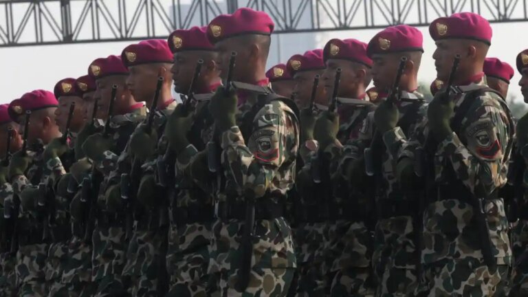 upacara-peringatan-hut-tni-ke-78_20231005_131611